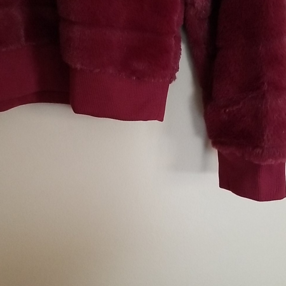 Burgundy faux fur sweater - Picture 4 of 7